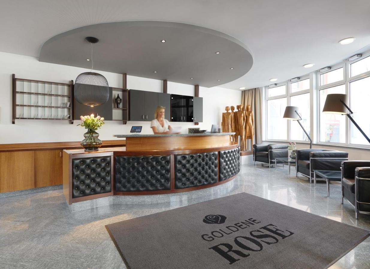 Hotel Goldene Rose Brunico Eksteriør billede
