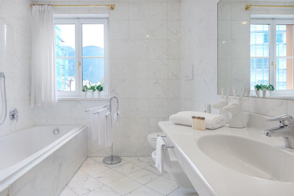 Hotel Goldene Rose Brunico Eksteriør billede